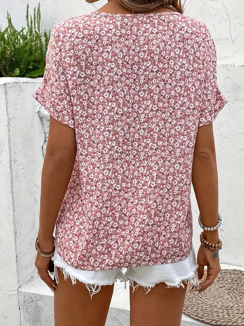 Classic Vintage & Enduringly Stylish Blouse