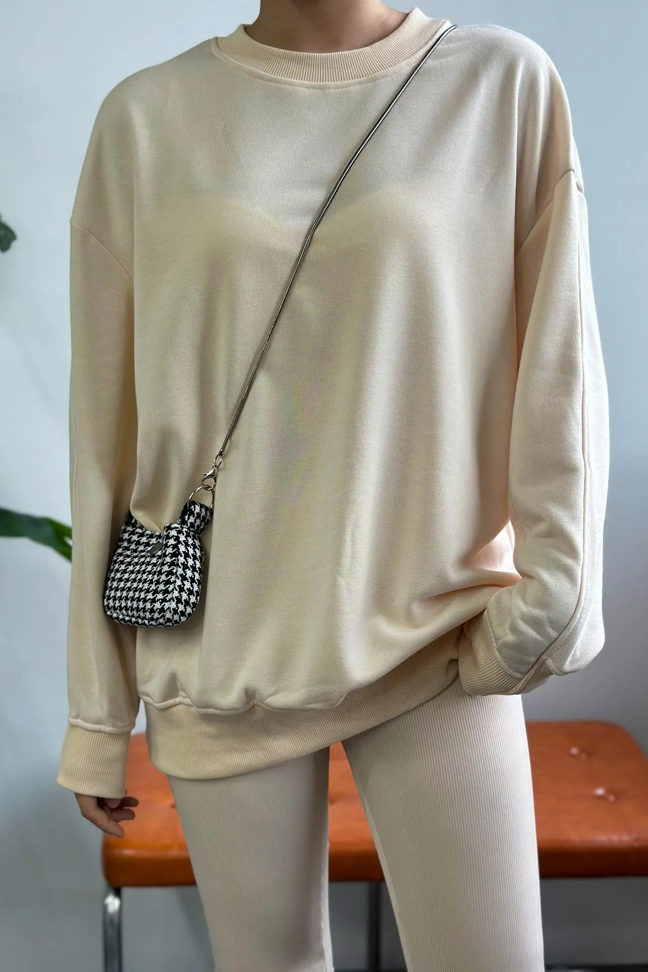Classic Vintage Shirt with a Flattering Fit
