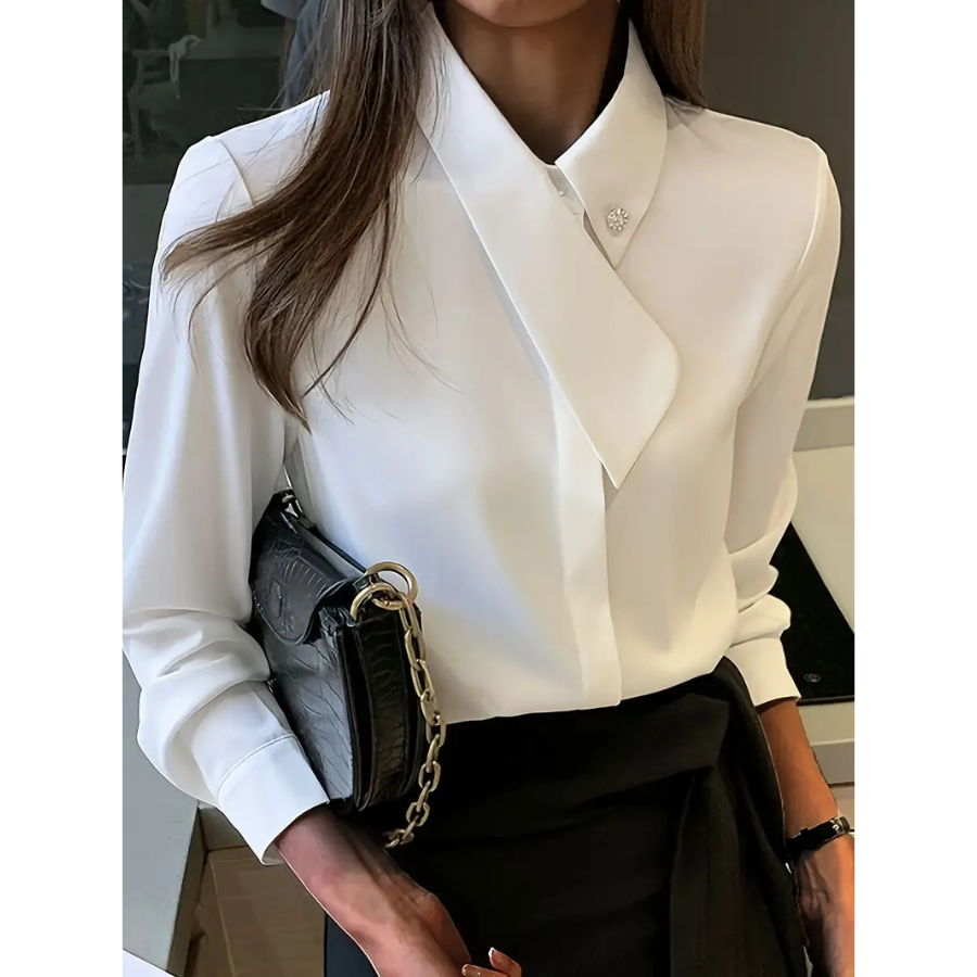 Effortlessly Elegant Shirt with a Timeless Design