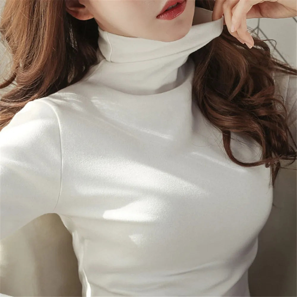 Classic Vintage T-Shirt with a Flattering Fit