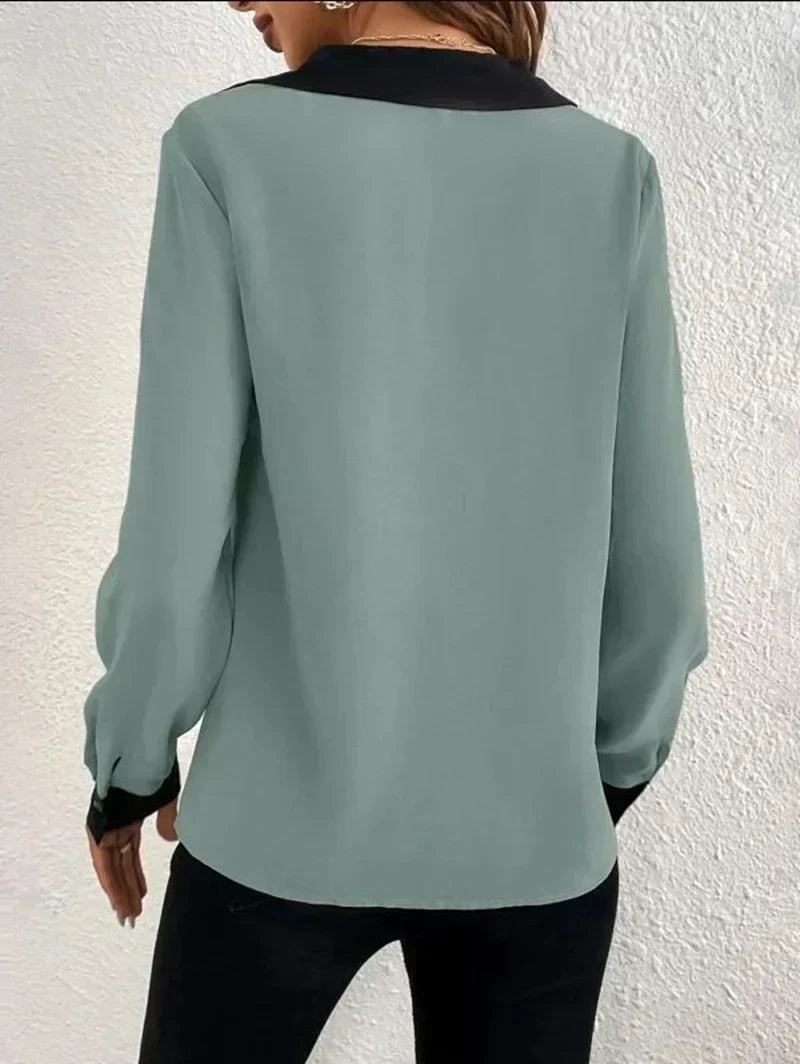Classic Vintage Blouse with a Flattering Fit