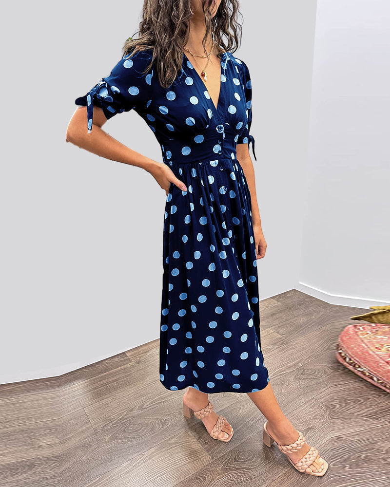 Effortlessly Elegant Dress with a Timeless Design