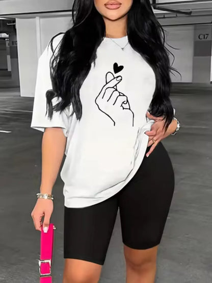Well Tailored T-Shirt with a Graceful Silhouette