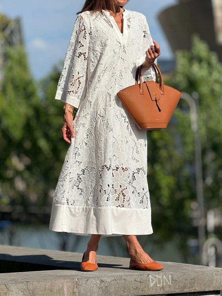 Effortlessly Elegant Dress with a Timeless Design