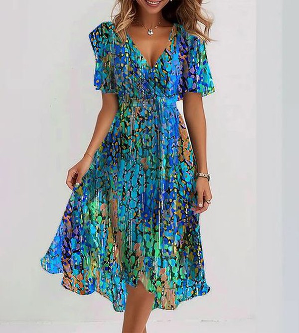 Classic Vintage & Enduringly Stylish Dress