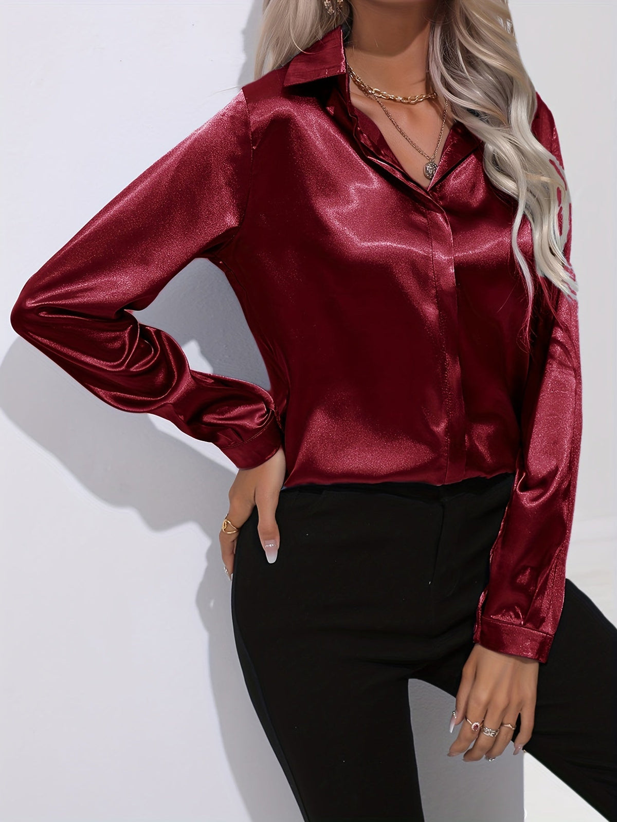 Classic Vintage Blouse with a Flattering Fit