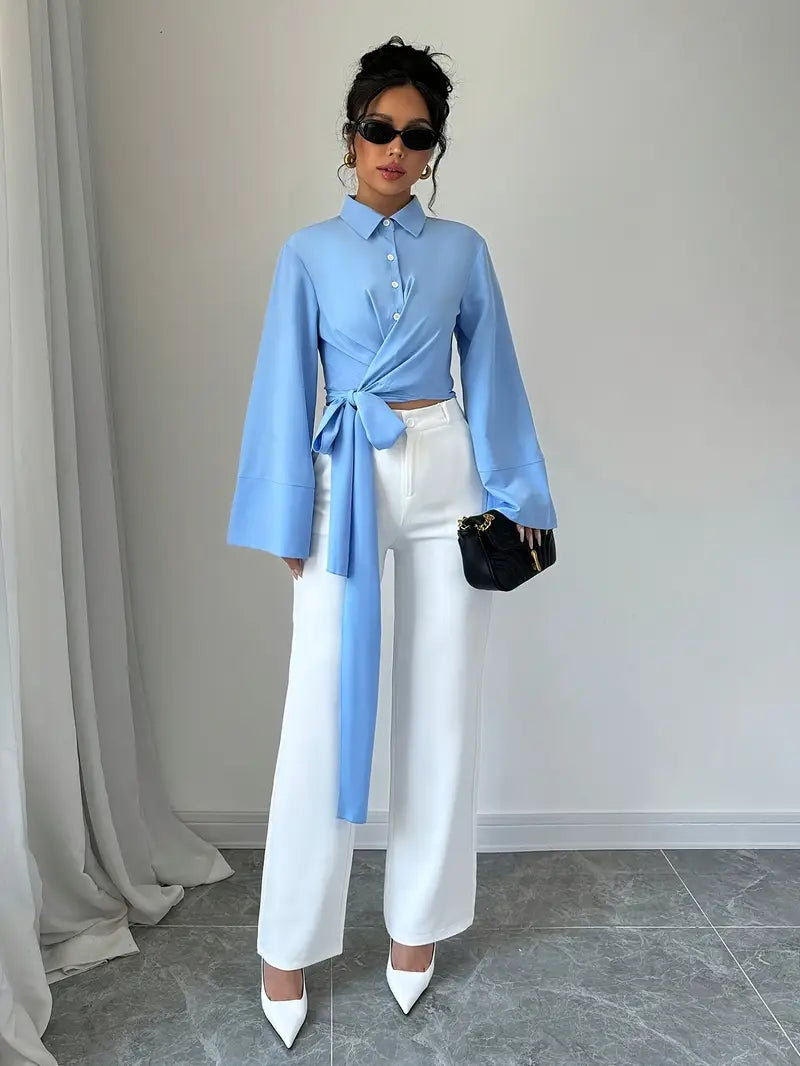 Beautifully Crafted Blouse in a Classic Style