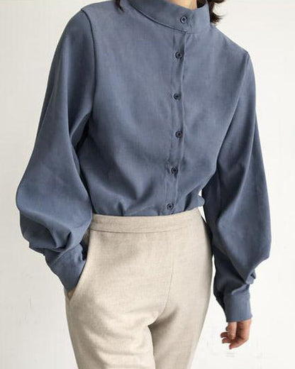 Well Tailored Shirt with a Graceful Silhouette