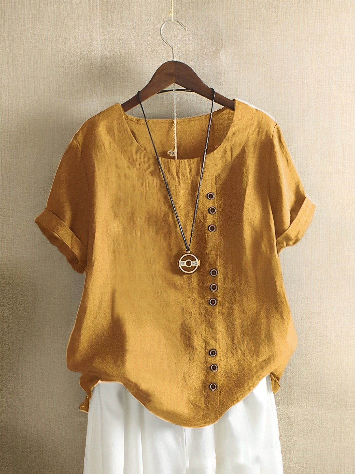 Beautifully Finished Shirt in a Timeless Design