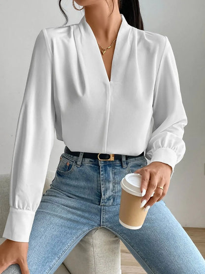 Effortlessly Elegant Shirt with a Timeless Design