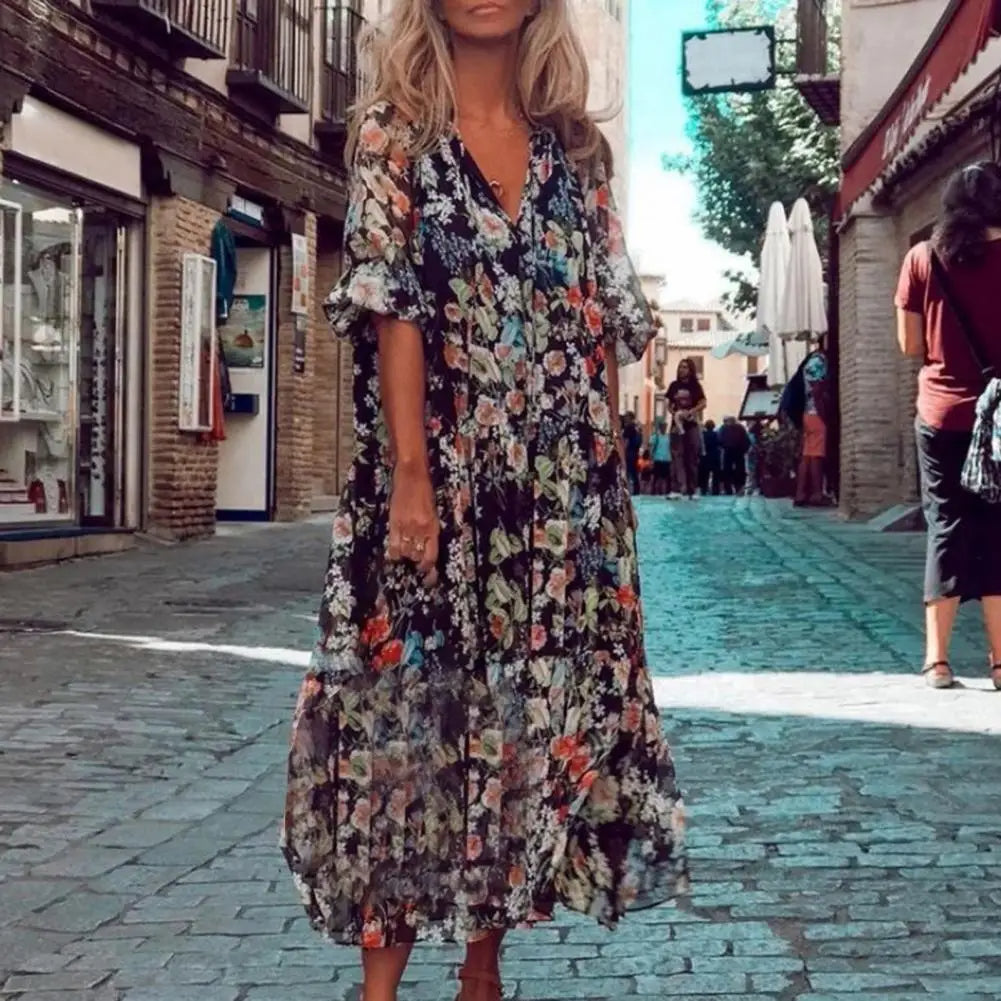 Classic Vintage & Enduringly Stylish Dress