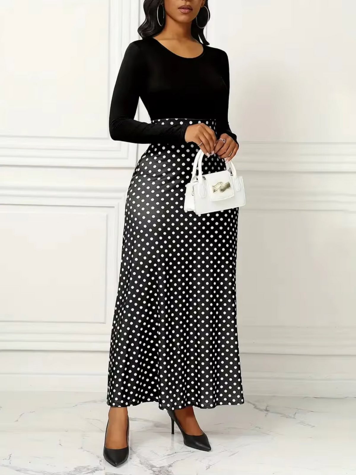 Well Tailored Dress with a Graceful Silhouette