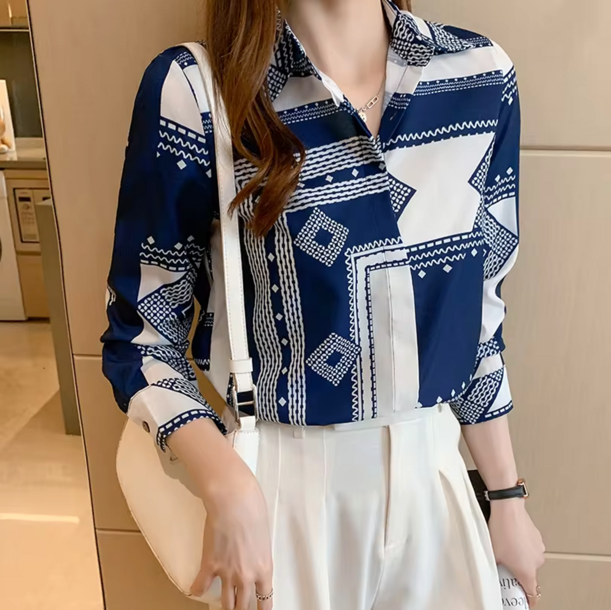 Classic Vintage & Enduringly Stylish Blouse