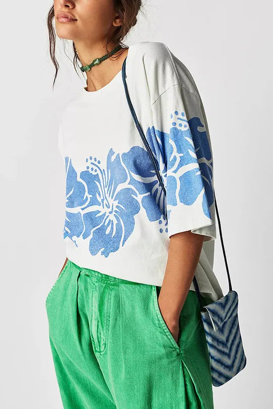 Well Tailored T-Shirt with a Graceful Silhouette