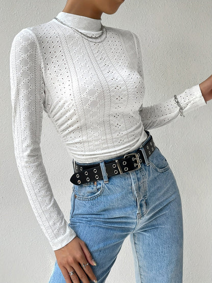 Effortlessly Elegant T-Shirt with a Timeless Design