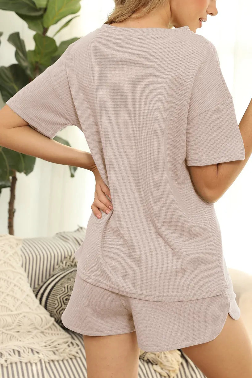 Beautifully Crafted T-Shirt in a Classic Style