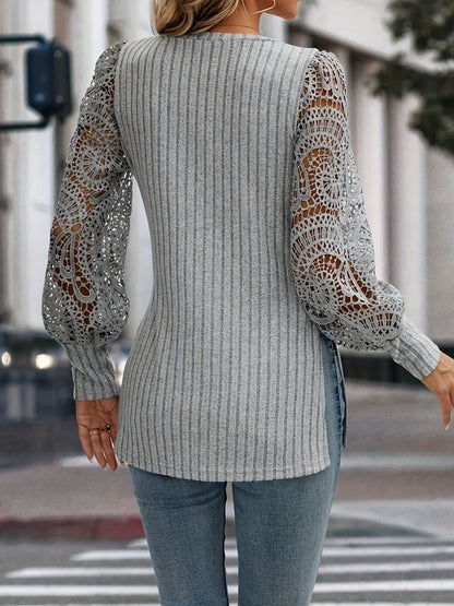 Effortlessly Elegant T-Shirt with a Timeless Design
