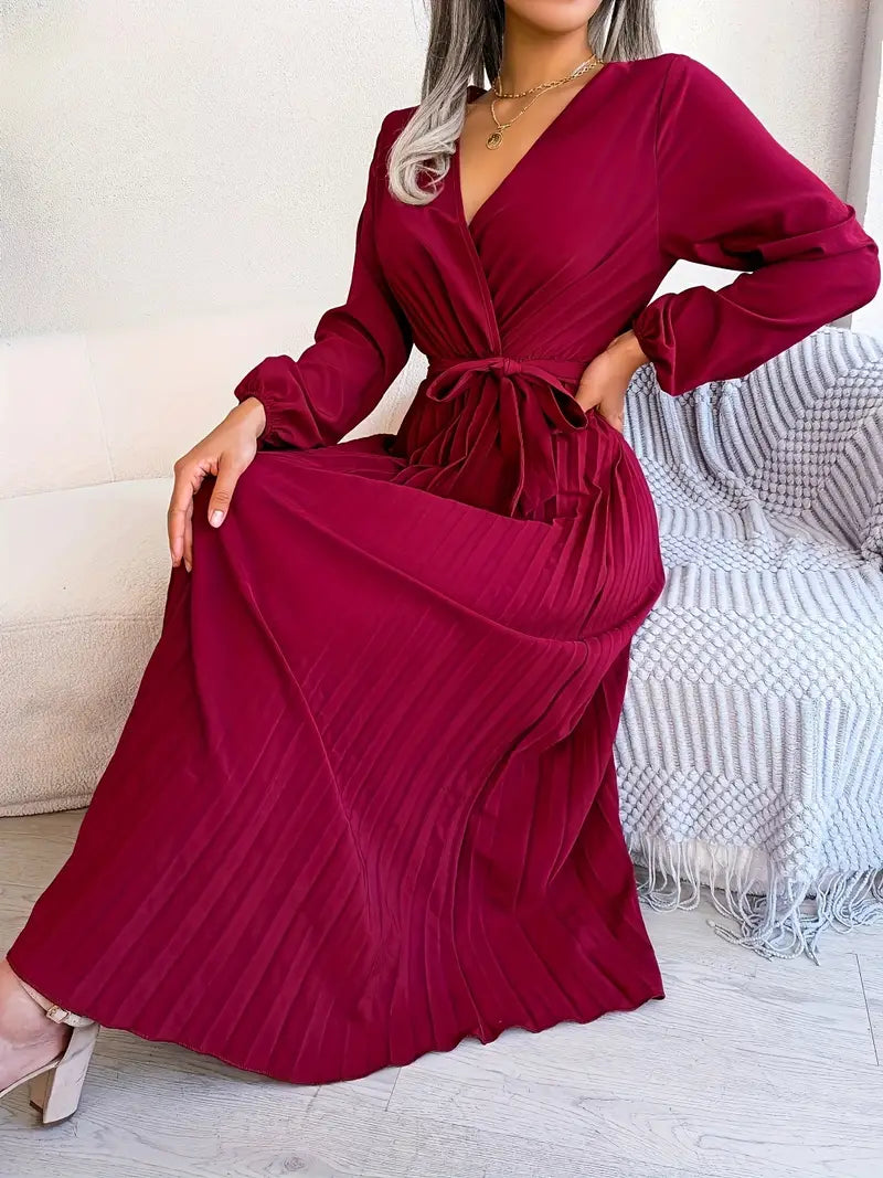 Sophisticated Dress with a Clean Classic Look