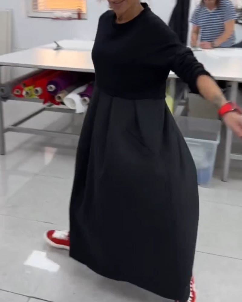 Classic Vintage Dress with a Flattering Fit