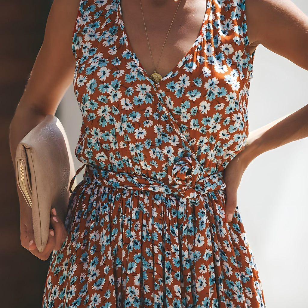 Gracefully Styled Dress for Any Occasion