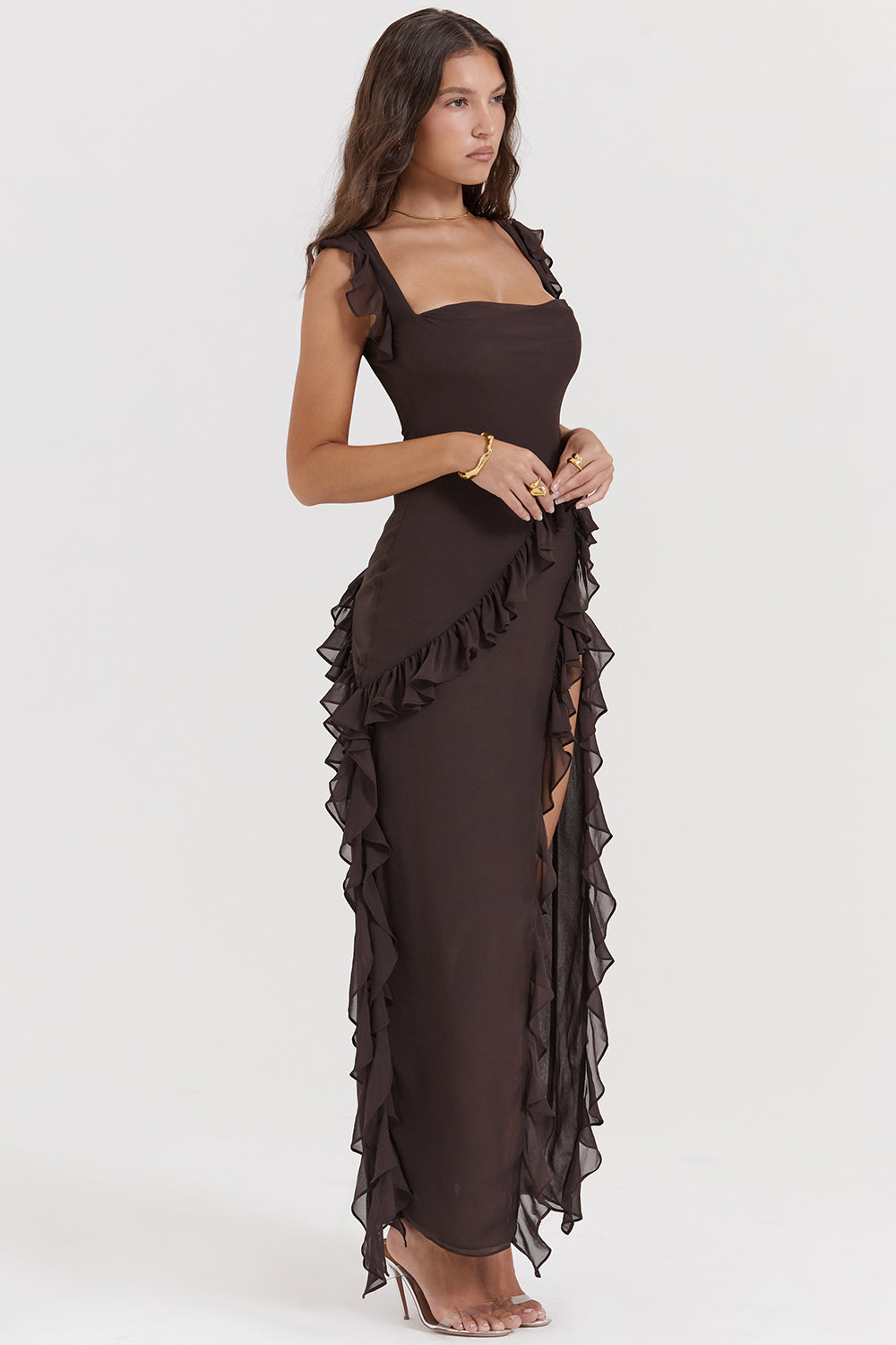 Well Tailored Dress with a Graceful Silhouette