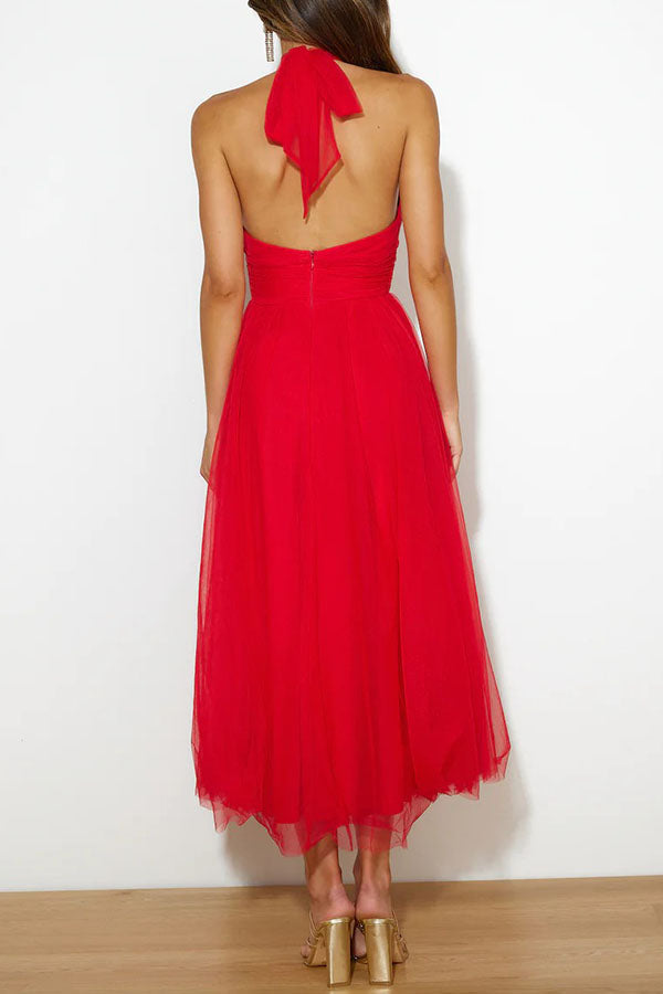 Effortlessly Elegant Dress with a Timeless Design
