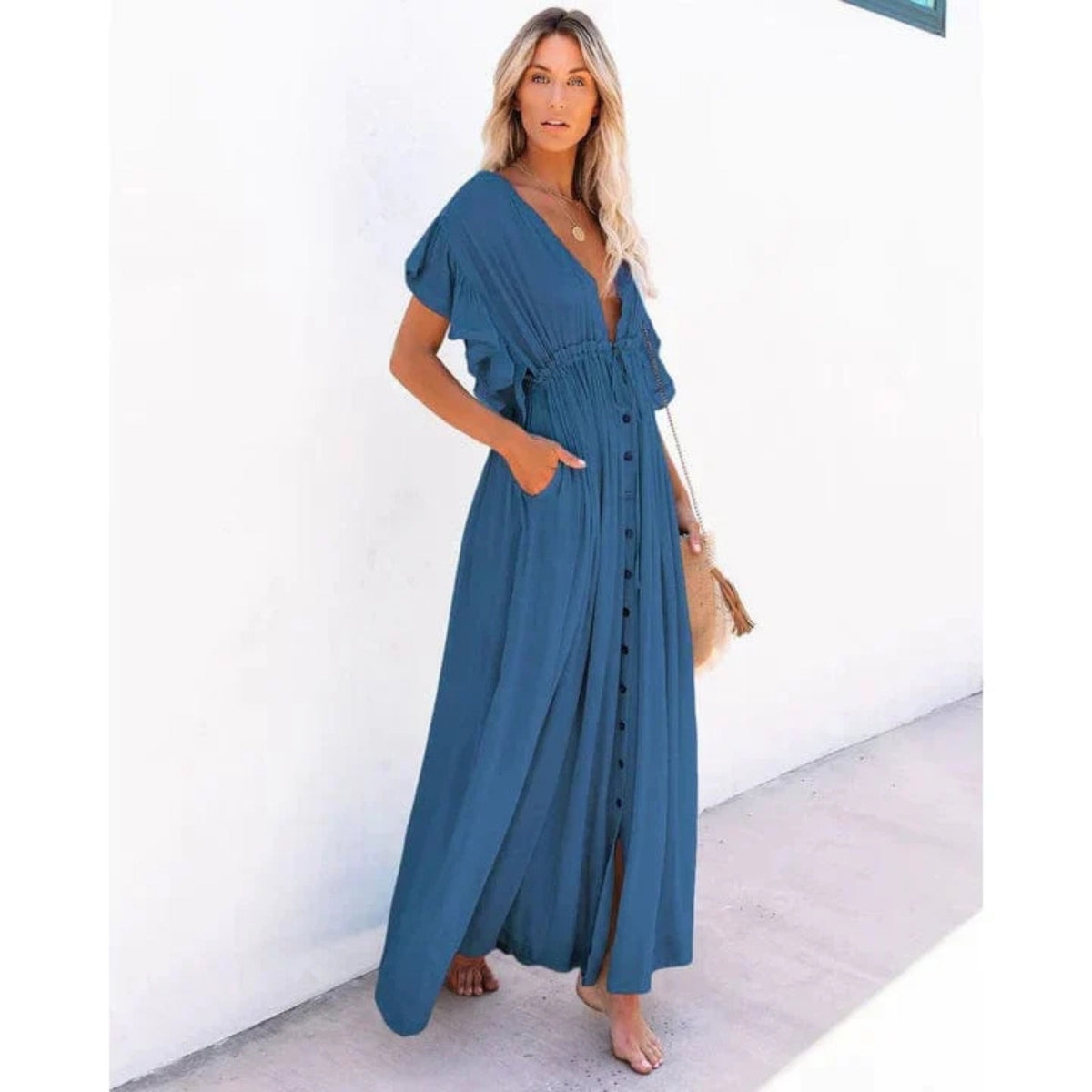 Gracefully Styled Dress for Any Occasion