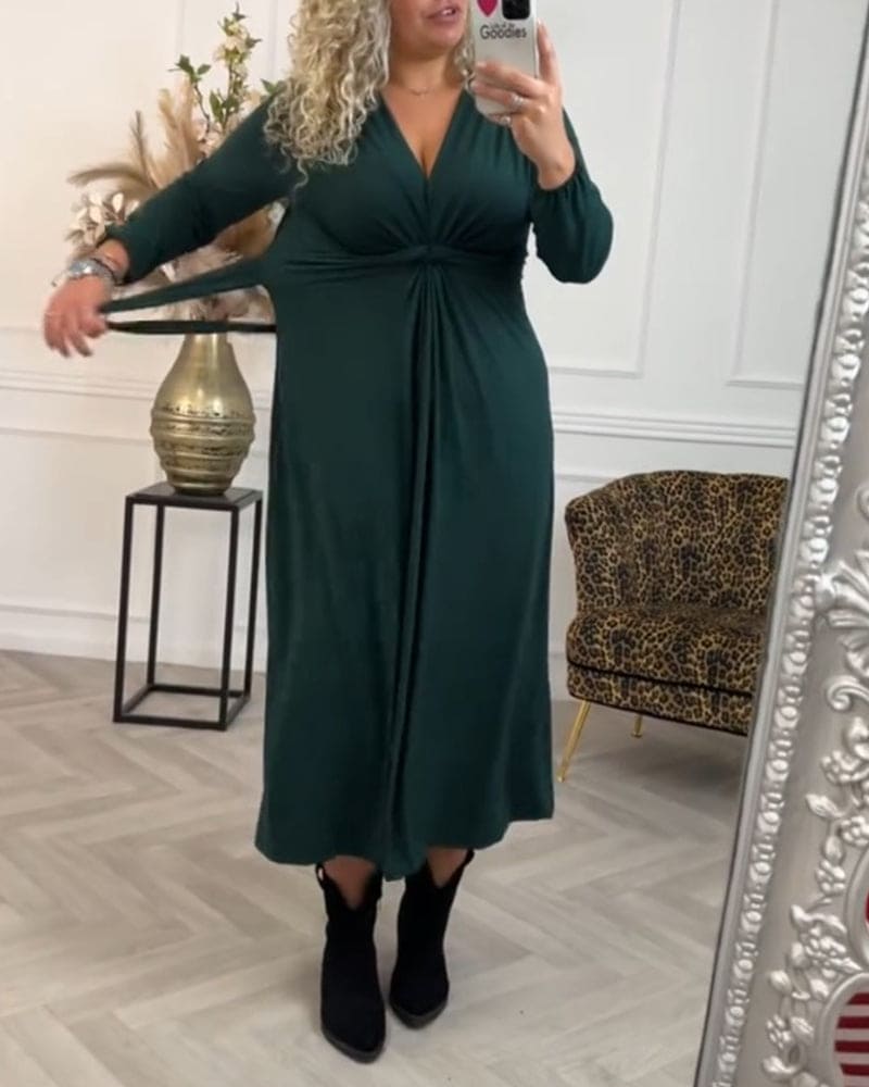 Classic Vintage & Enduringly Stylish Dress