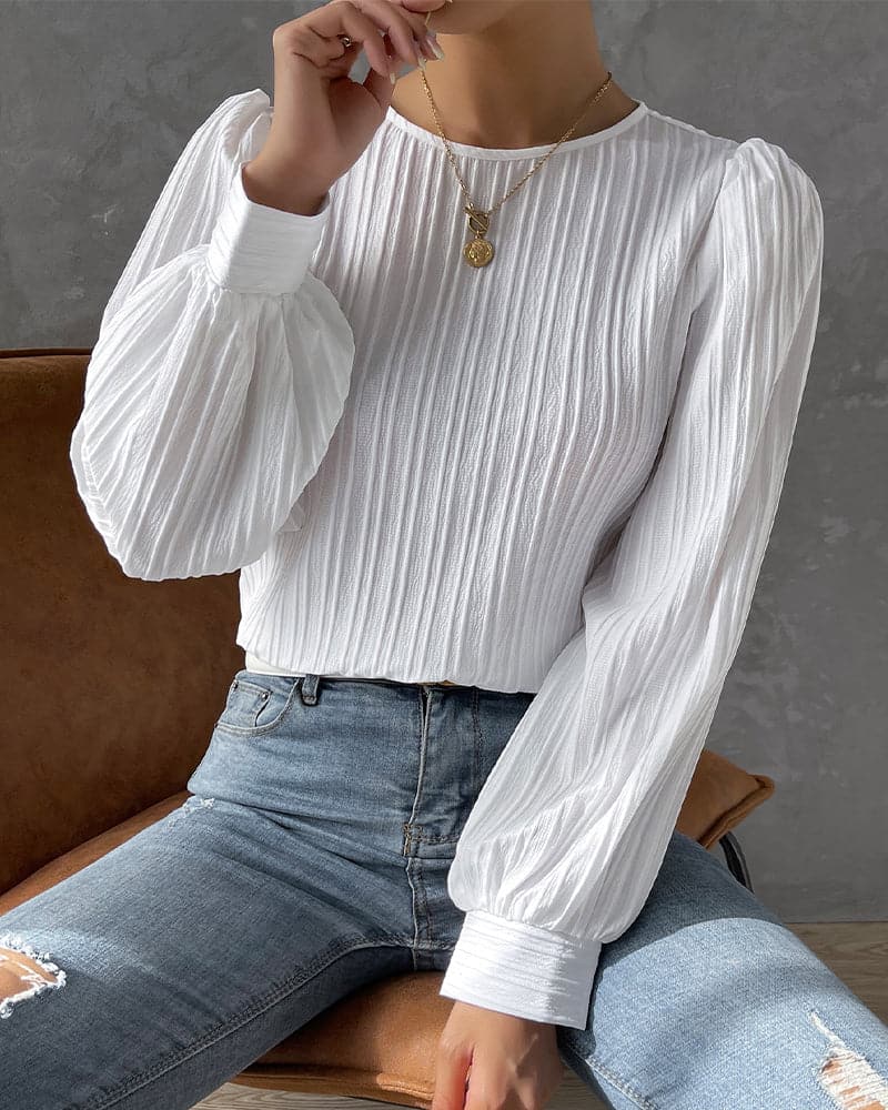 Classic Vintage & Enduringly Stylish Blouse