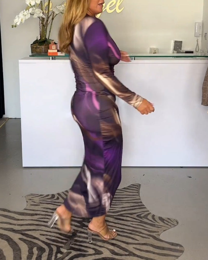 Gracefully Styled Dress for Any Occasion