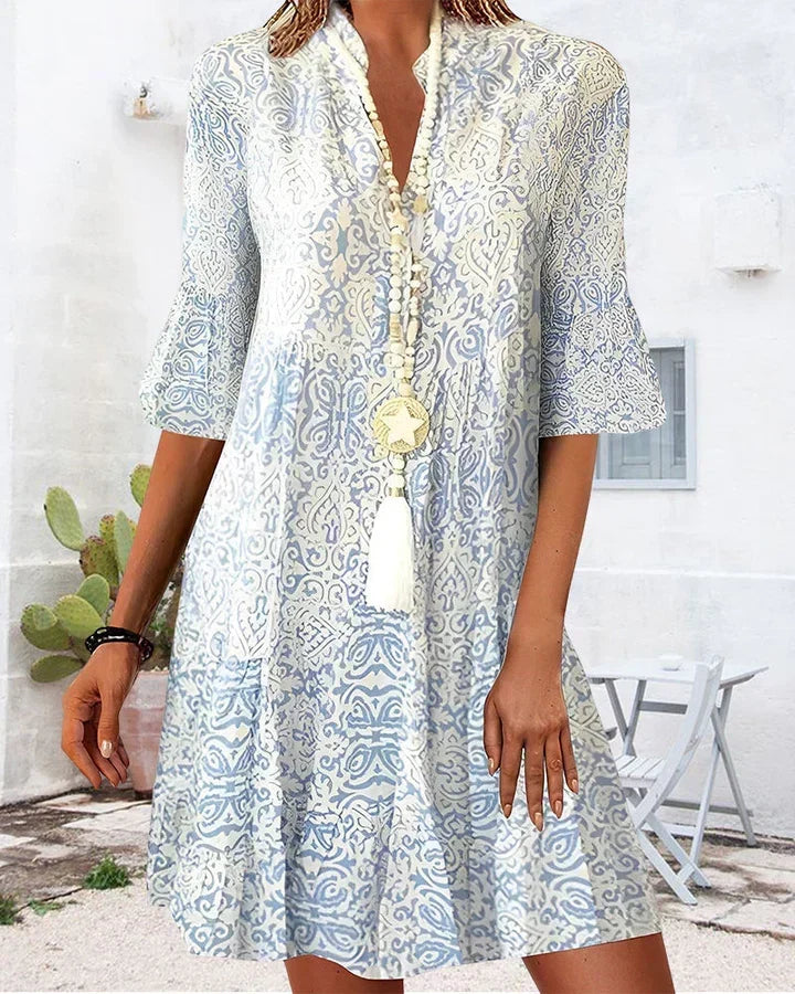 Beautifully Finished Dress in a Timeless Design