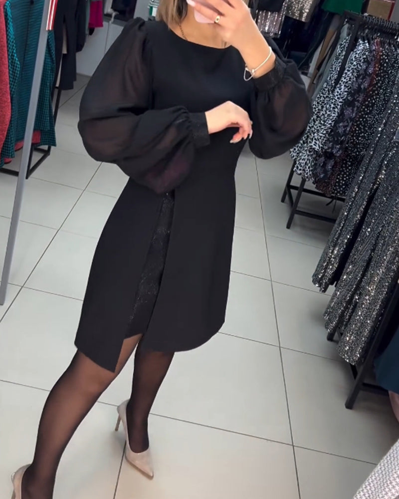 Classic Vintage Dress with a Flattering Fit