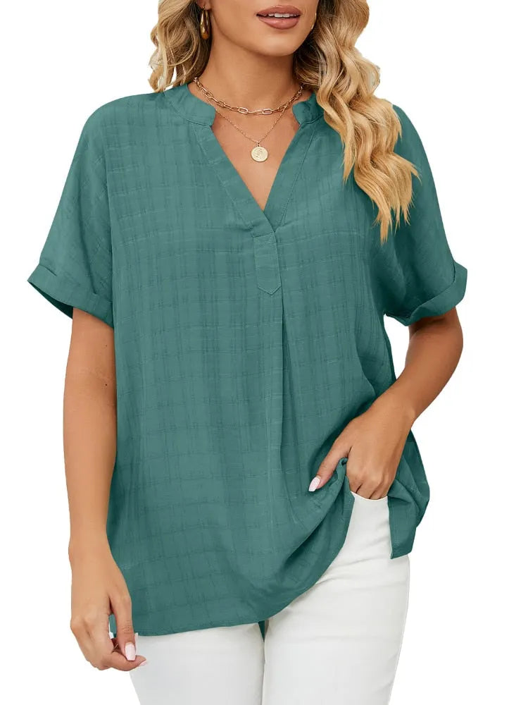 Well Tailored Shirt with a Graceful Silhouette