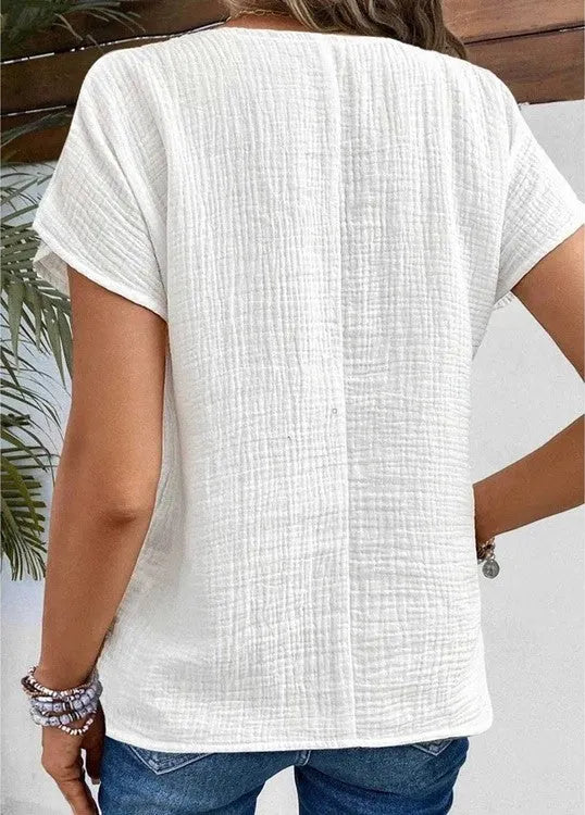 Beautifully Finished Shirt in a Timeless Design