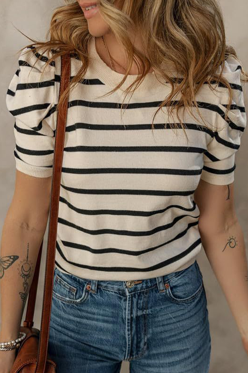 Effortlessly Elegant T-Shirt with a Timeless Design