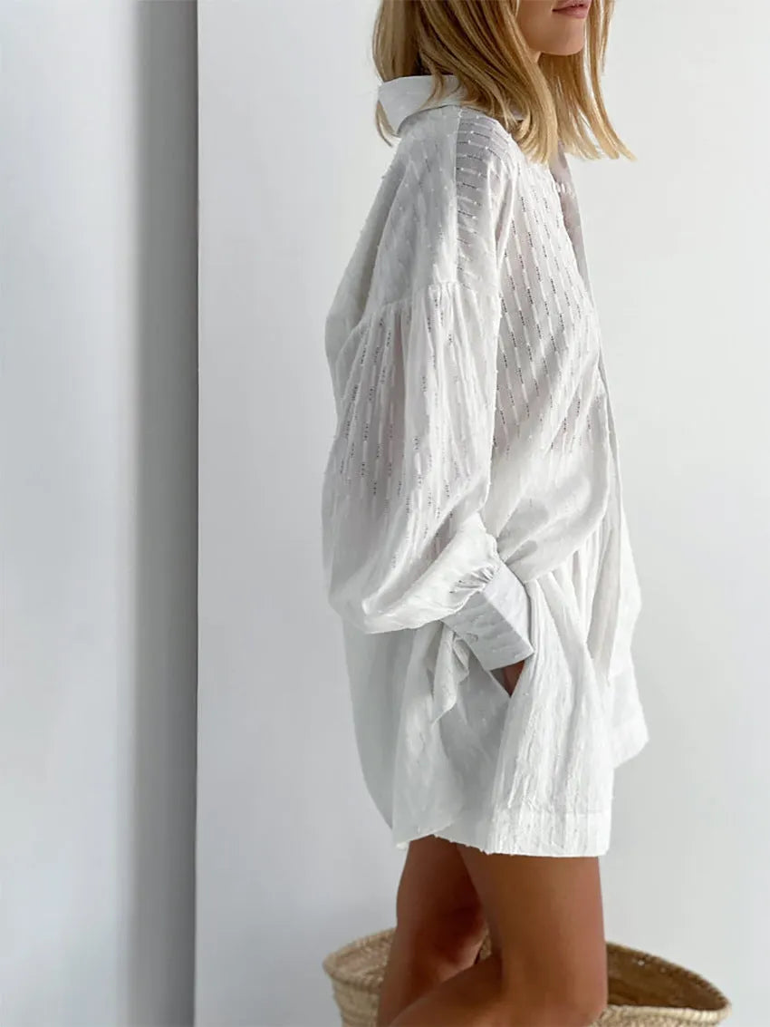 Well Tailored T-Shirt with a Graceful Silhouette