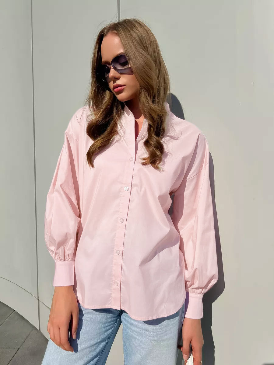 Classic Vintage Shirt with a Flattering Fit
