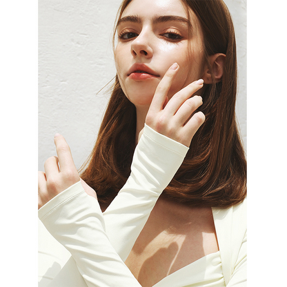 Effortlessly Elegant T-Shirt with a Timeless Design