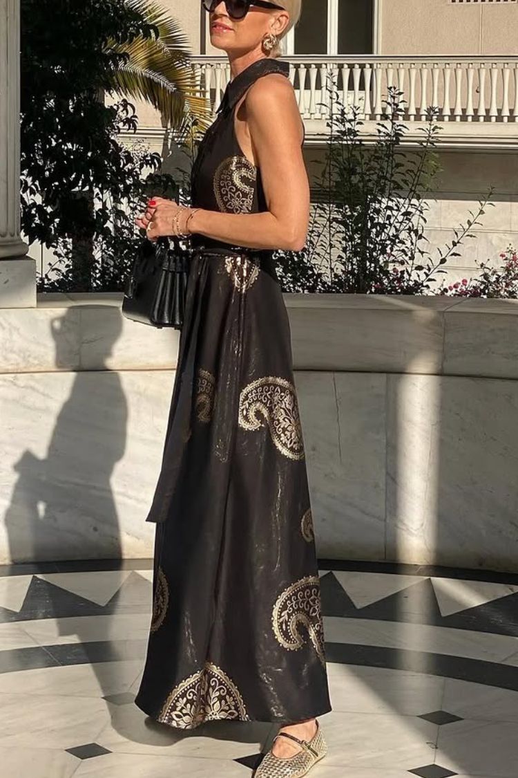 Effortlessly Elegant Dress with a Timeless Design