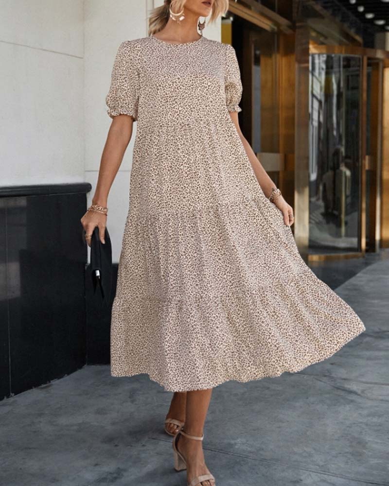 Gracefully Styled Dress for Any Occasion