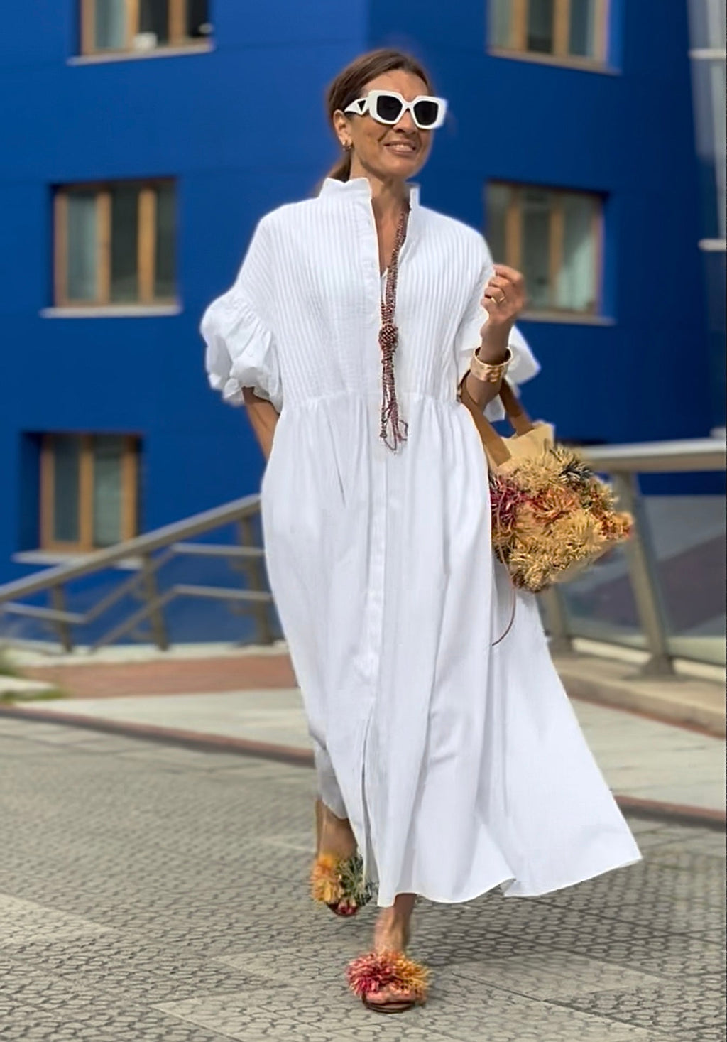 Beautifully Finished Dress in a Timeless Design