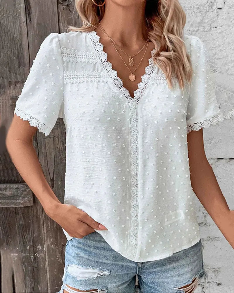 Beautifully Crafted Shirt in a Classic Style