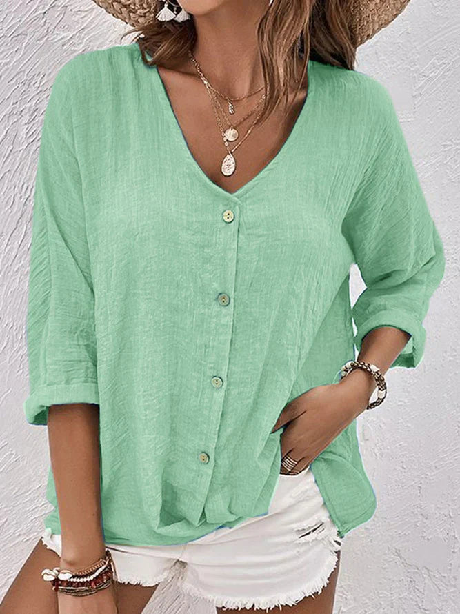 Well Tailored Shirt with a Graceful Silhouette
