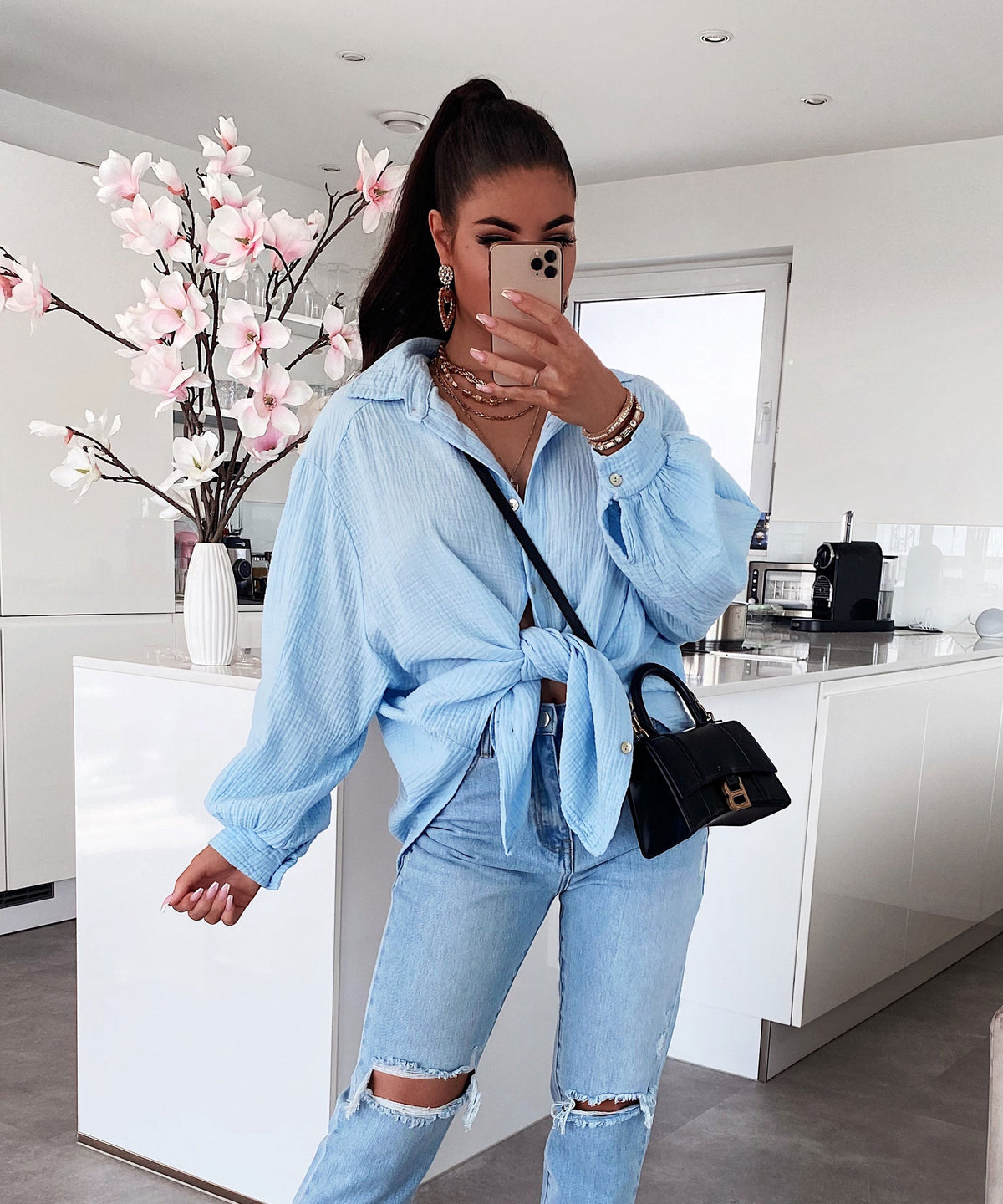 Sophisticated Blouse with a Clean Classic Look
