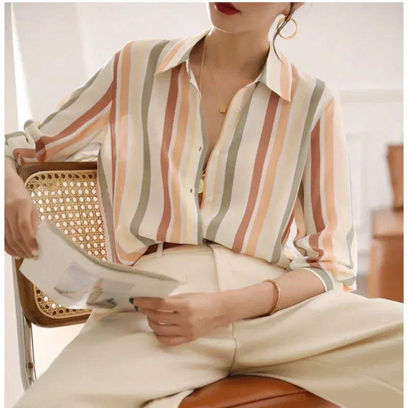 Well Tailored Shirt with a Graceful Silhouette