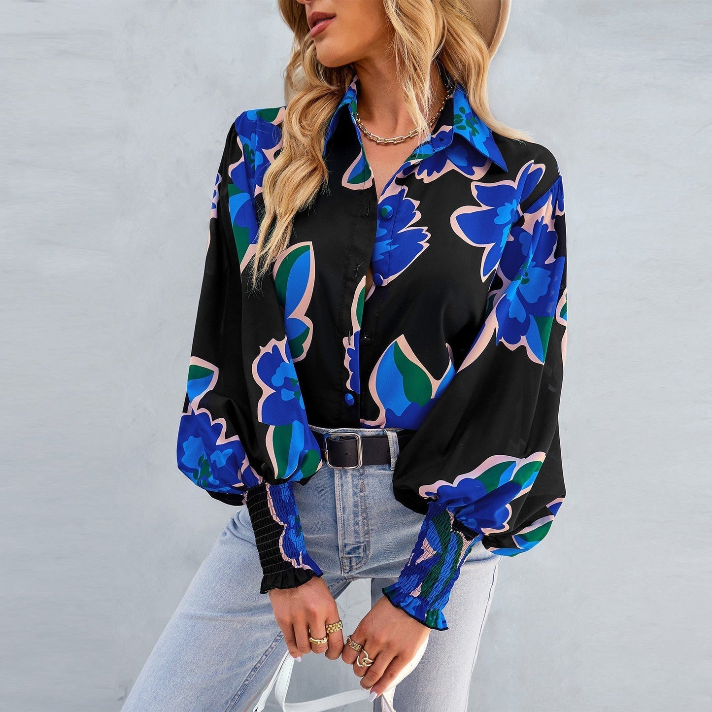 Beautifully Crafted Shirt in a Classic Style