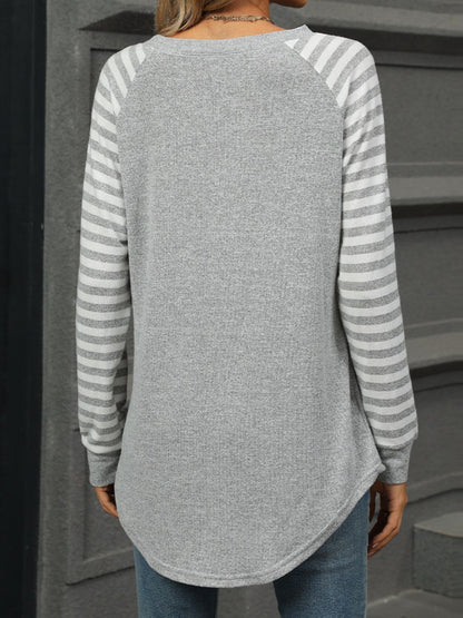 Well Tailored T-Shirt with a Graceful Silhouette