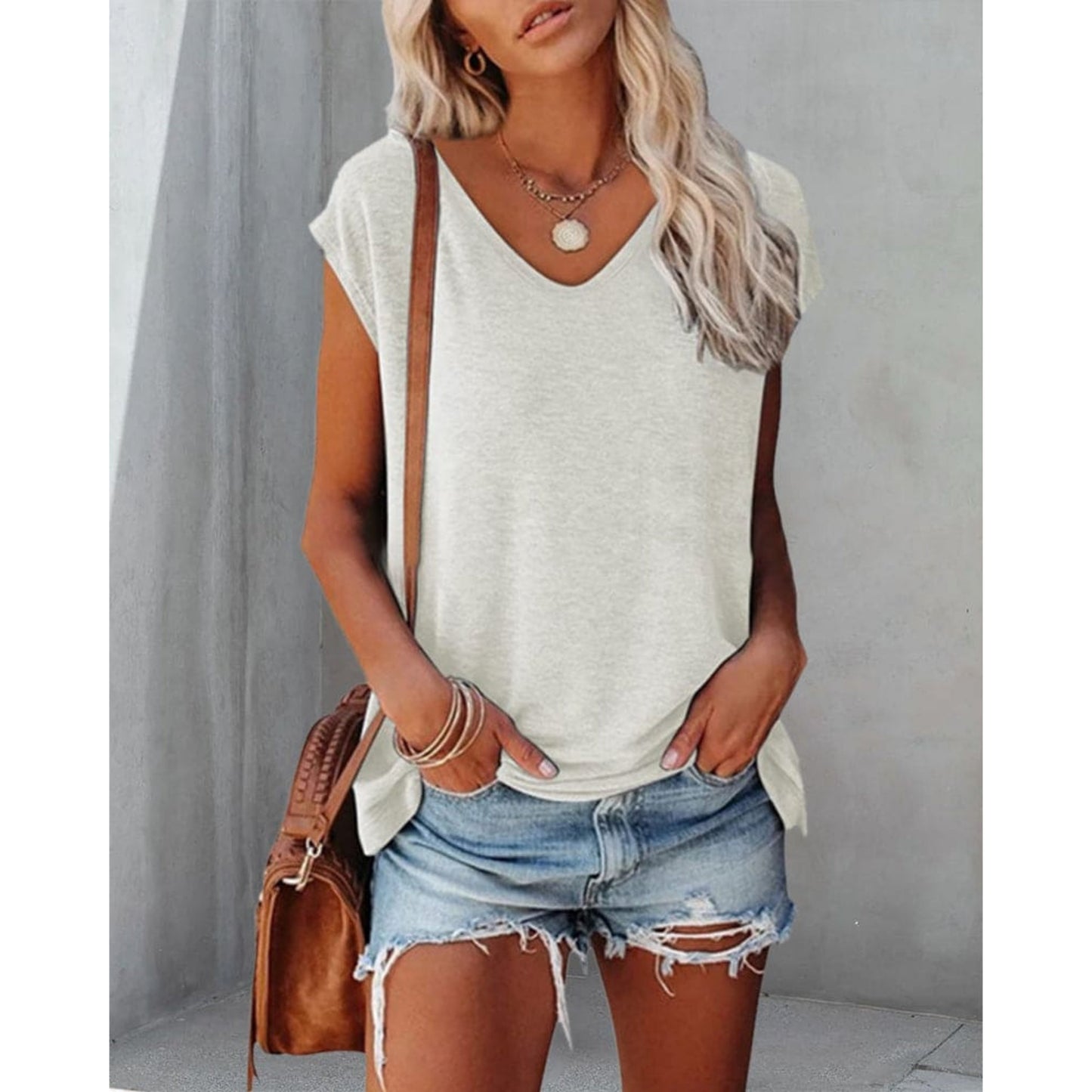 Beautifully Crafted T-Shirt in a Classic Style