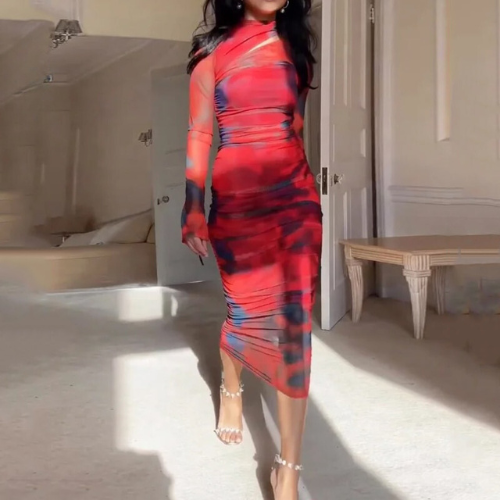 Beautifully Crafted Dress in a Classic Style