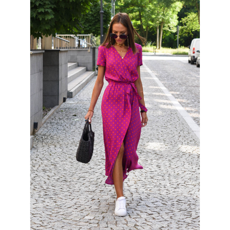 Classic Vintage Dress with a Flattering Fit